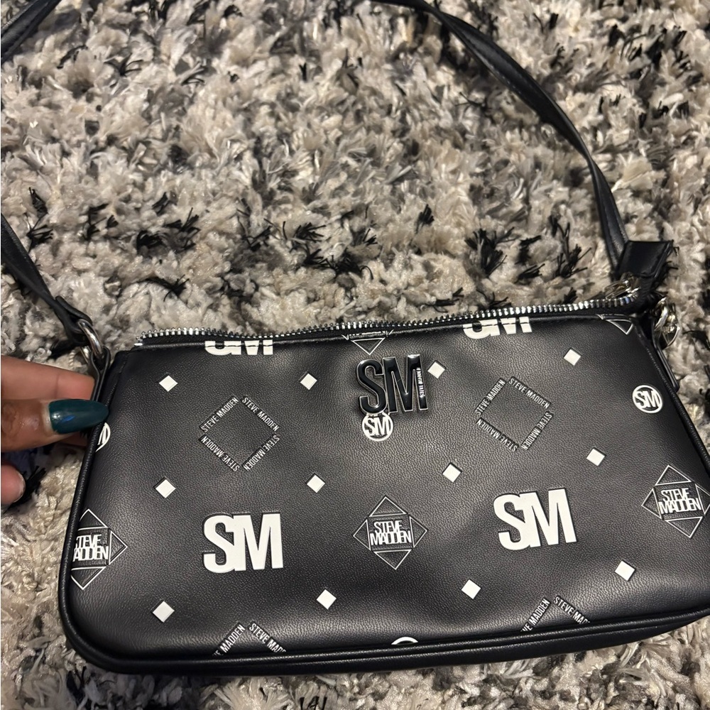 Steve Madden Black and Gray Logo Shoulder Bag